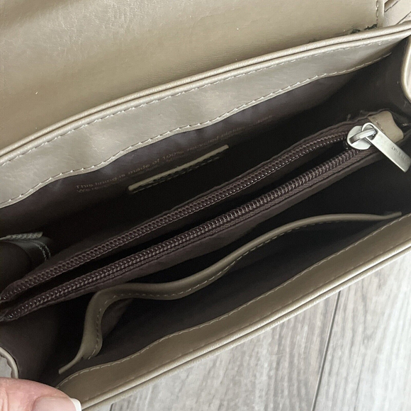 MATT & NAT Vegan Leather Crossbody Flap Over Adjustable Strap Beige Tan - Picture 8 of 8